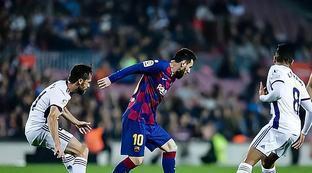 级四强斗泰 级四强斗泰